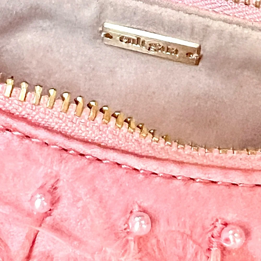 🌺🎉HP🎉🌺 NWT Cult Gaia Gia Ostrich Feather & Pearl Shoulder Bag Azalea 🌟Rare🌟 - Picture 6 of 16